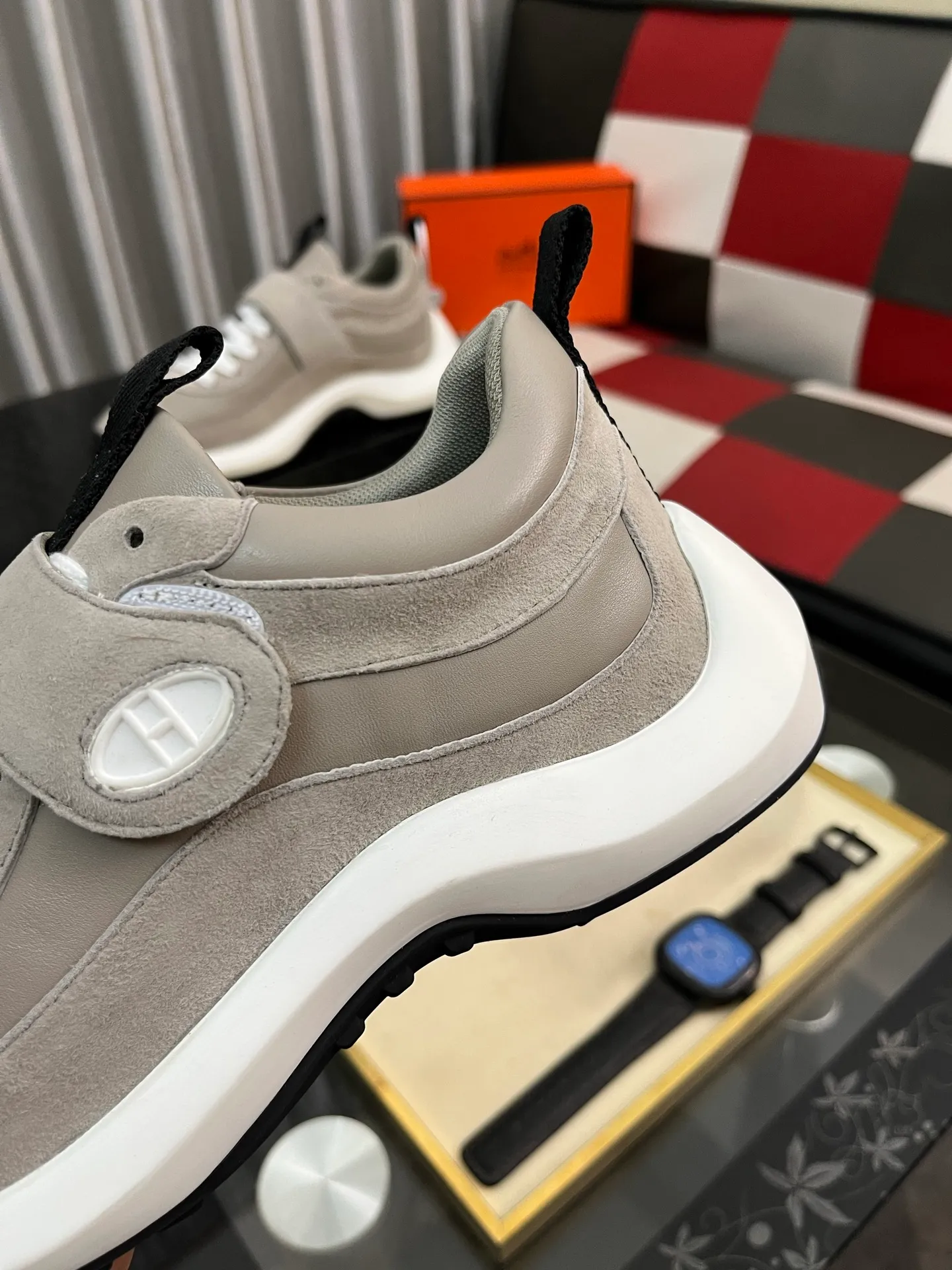 Men's shoes 💰660⌚️⌚️【HERMES】Hermès - High-end quality original order·Casual sports shoes -Upper: 🔝Nappa calfskin, suede calfskin, shoe body sewn brand ´H´ totem, tongue brand logo cloth label -Inner: water-dyed cowhide -Outsole: ultra-light TPU foam rubber; two-color molded outsole -Ultra-high quality control and fine workmanship: outstanding (high-end, noble and classy) -Size: 36-44 (45, can be customized)